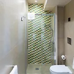 Stella Vi 4*