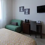 Stella Vi 4*