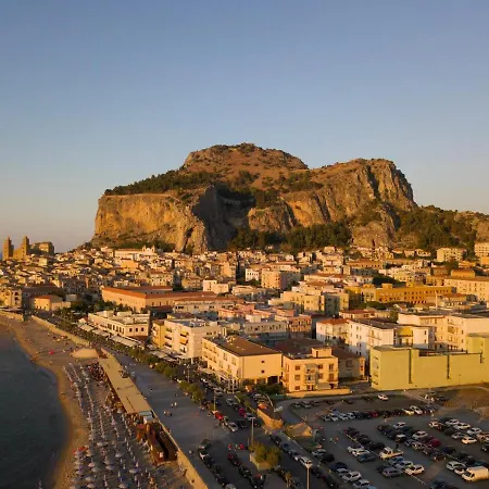 Stella Vi Cefalu